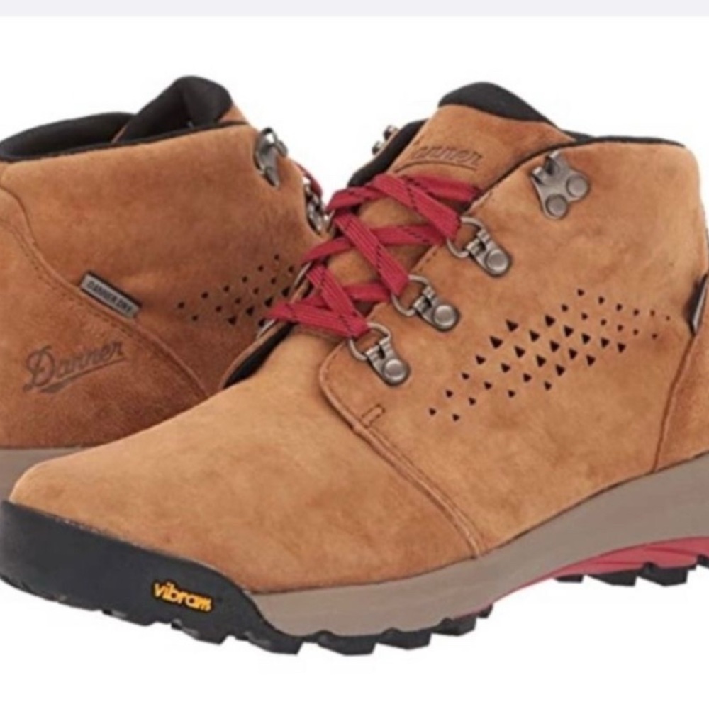 Danner Inquire Vibram suede nabuk boots